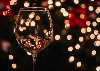 DIY-Weinregal aus Paletten