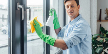 Schwitzende Fenster – was tun? Ursachen und wirksame Lösungen