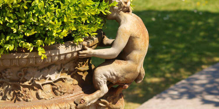 DIY mit Steineffekt: Beton, Gips, Spachtel – täuschend echte Oberflächen für Deko und Möbel