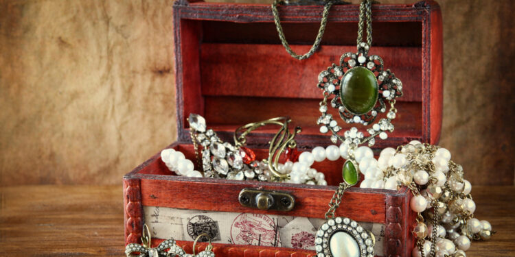 DIY-Aufbewahrungsideen für Ihre Lieblingsschmuckstücke