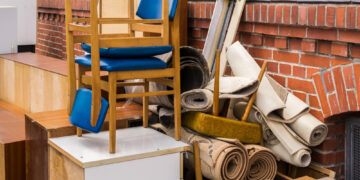 Entrümpelung in Eigenregie: Wie Heimwerker Keller, Dachboden und Garage systematisch ausmisten