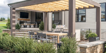 Terrassenüberdachung selber montieren: Schritt für Schritt von der Planung bis zum Dach